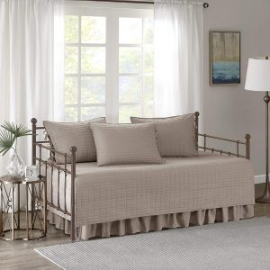 Comfort Spaces Daybed